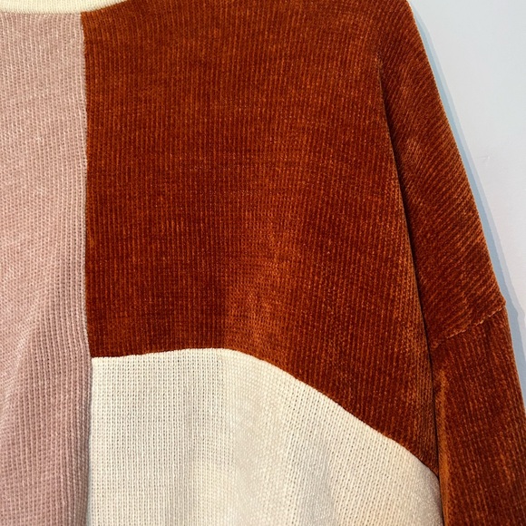 Color block Sweater - Picture 2 of 3